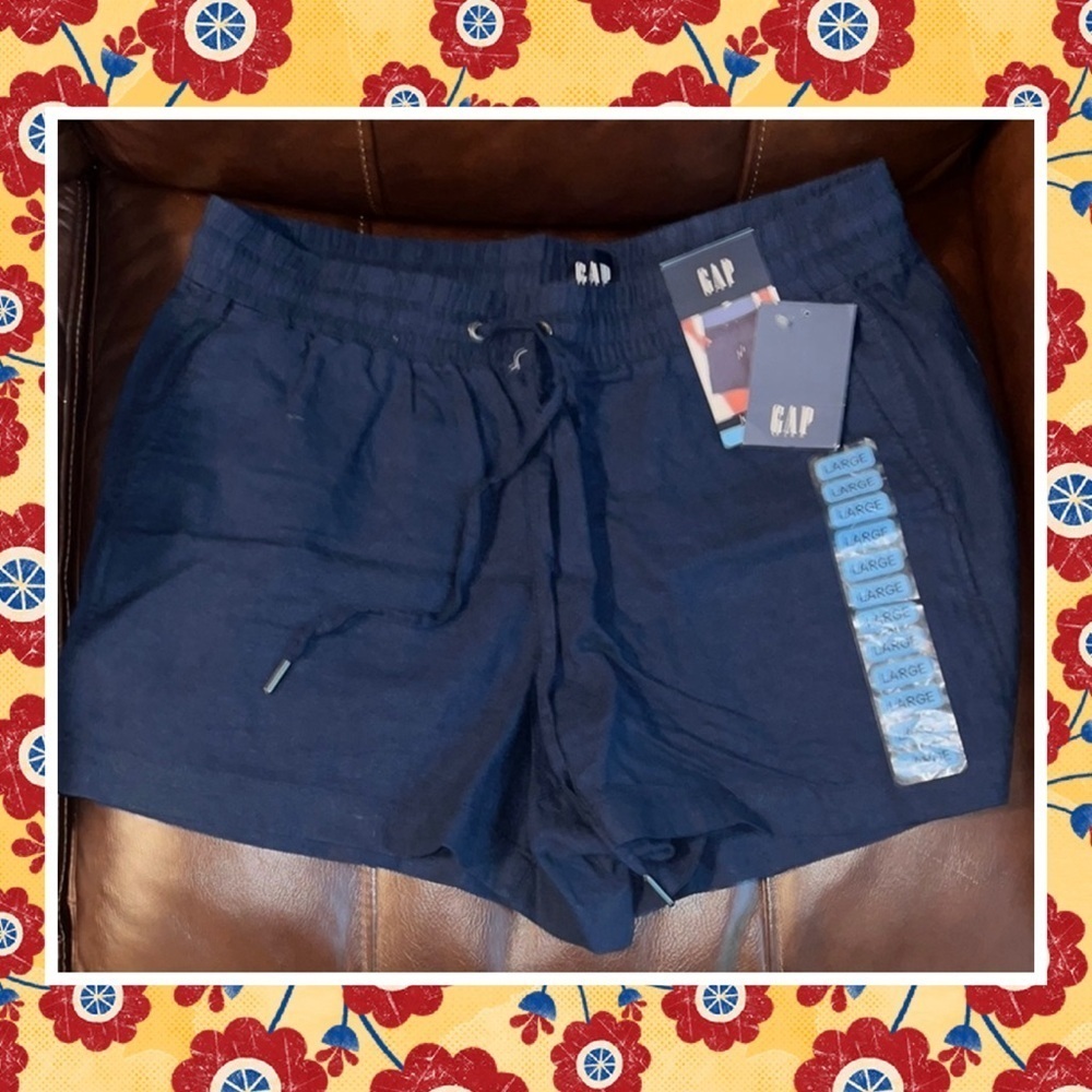 🆕 GAP Women Flat Front Blue Shorts Size Large